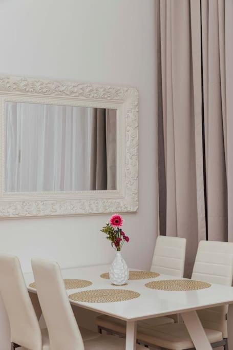 Modern Stylish Comfortable 2 Bedroom Apartment Vienna Esterno foto