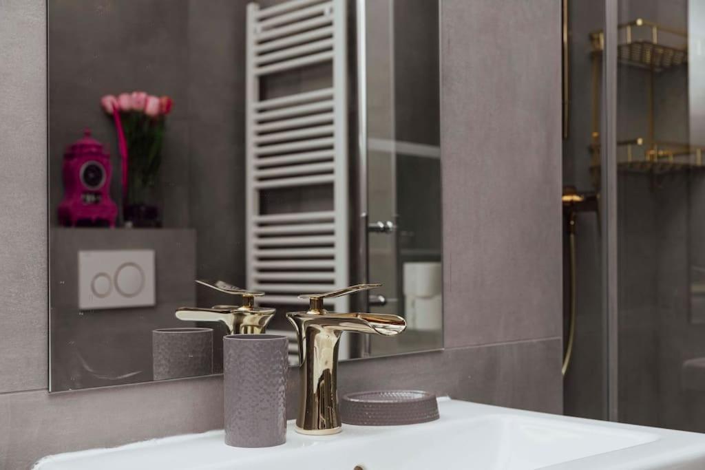 Modern Stylish Comfortable 2 Bedroom Apartment Vienna Esterno foto